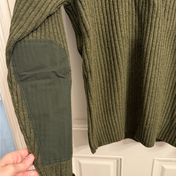 L.L. Bean Men's Forest Green Ribbed Crewneck Sweater - Picture 2 of 4